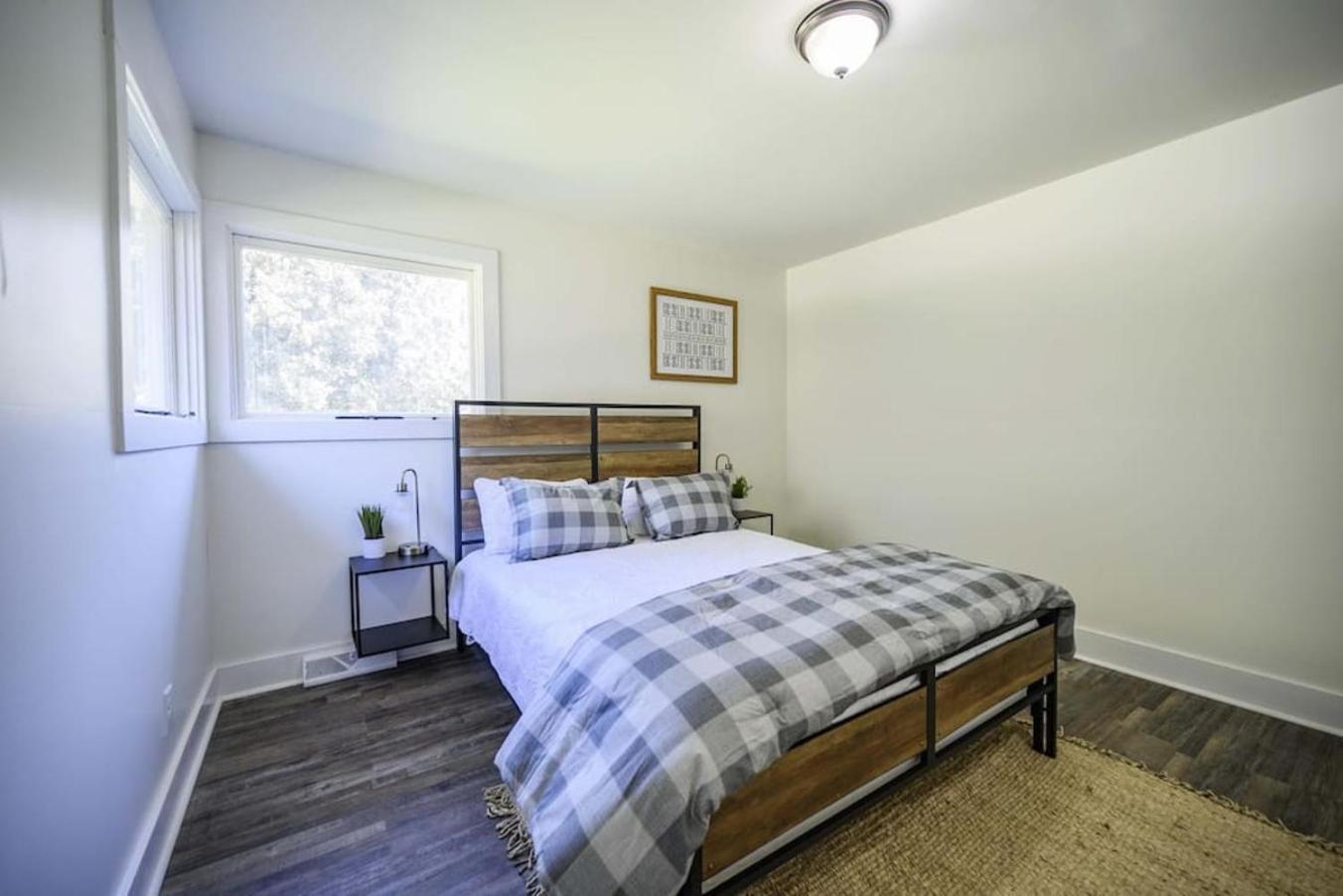 Gorgeous Renovated Home With Large & Private Lot Winchester Bagian luar foto