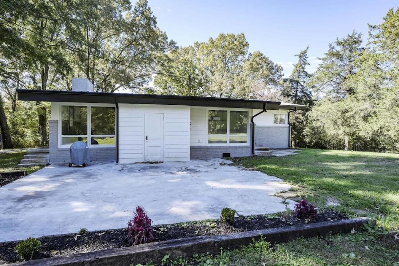 Gorgeous Renovated Home With Large & Private Lot Winchester Bagian luar foto